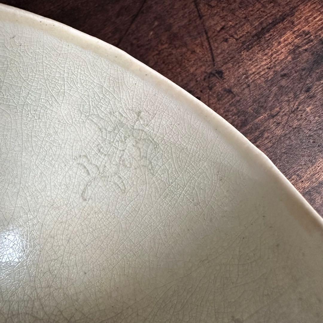 超希少】 高麗 青磁 陰刻 菊花紋 茶碗 朝鮮美術 古玩 骨董 美品