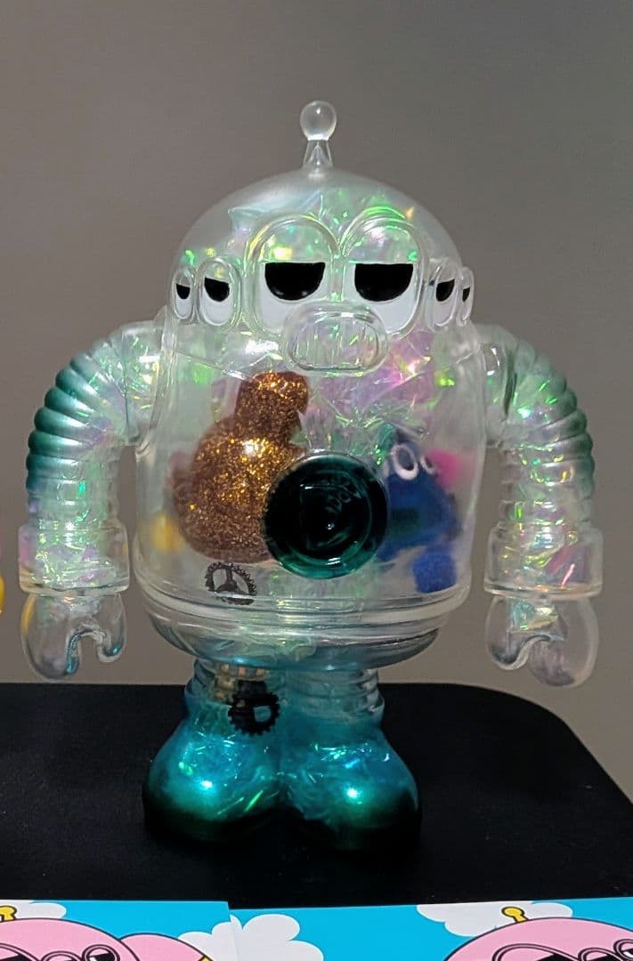 MOGWORK'S ディクター いちごクリームソーダ ソフビ - メルカリ