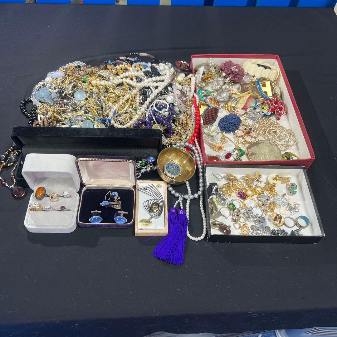 PB236 約3.2kg アクセサリーまとめ　整理品　ジュエリー