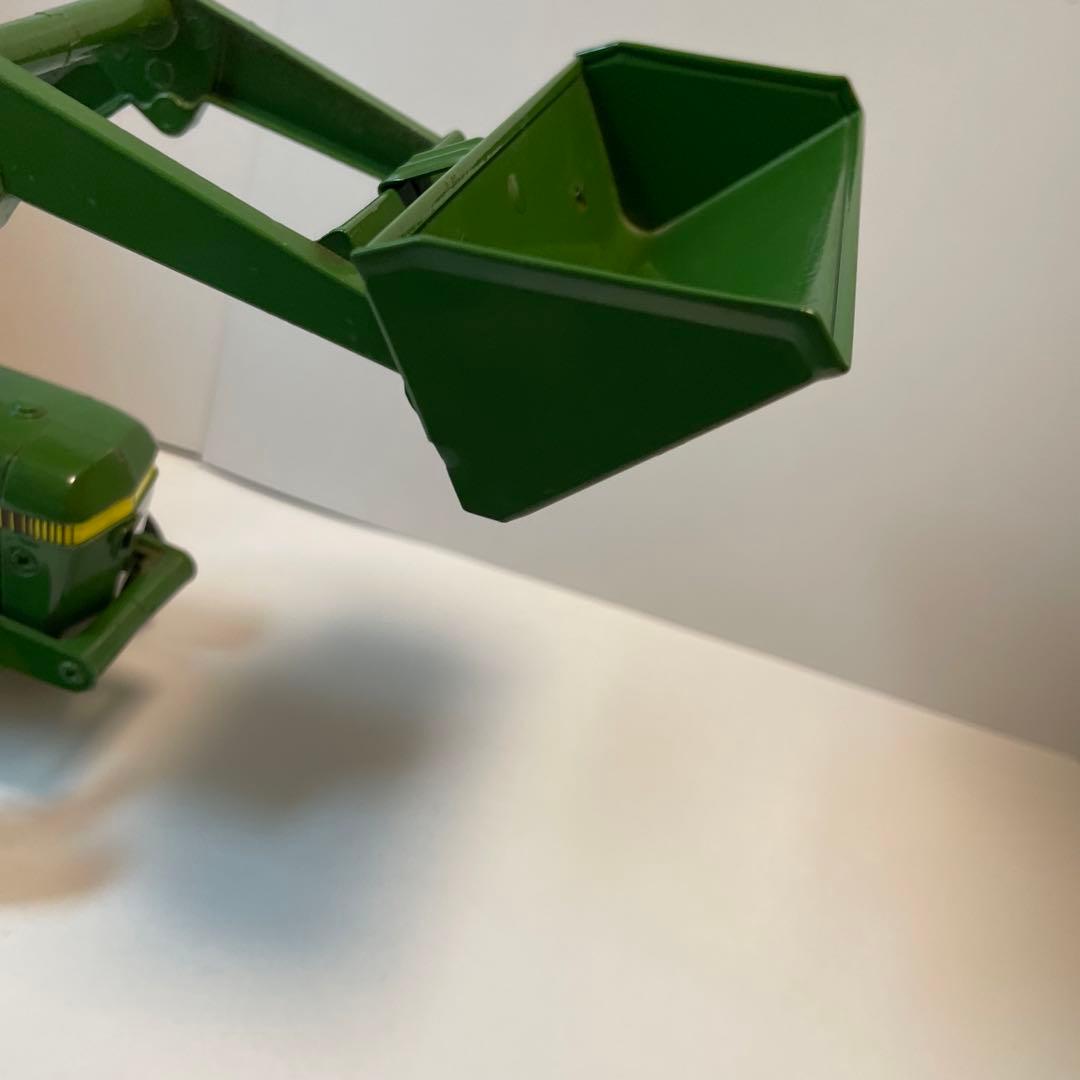 2211.ジョンディアトラクターJD2010 1/16ミニカー