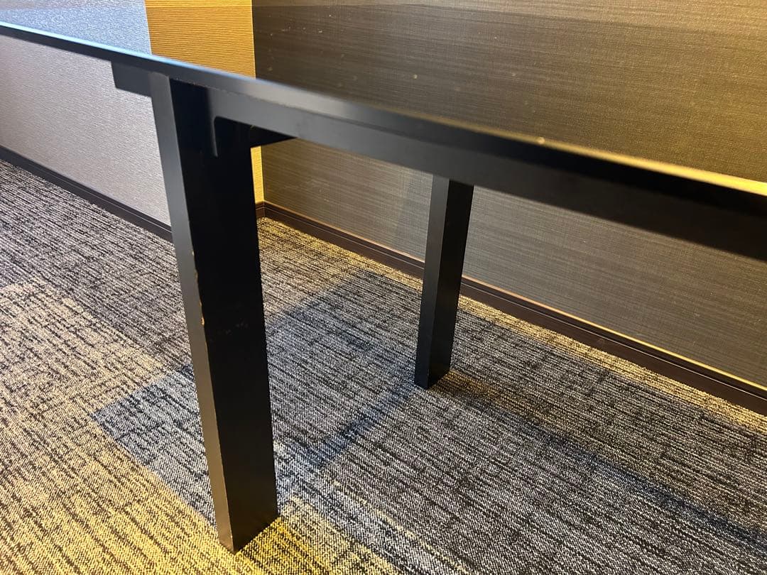 【Taka Jamaica】カッシーナ　BLOOM ダイニングテーブル