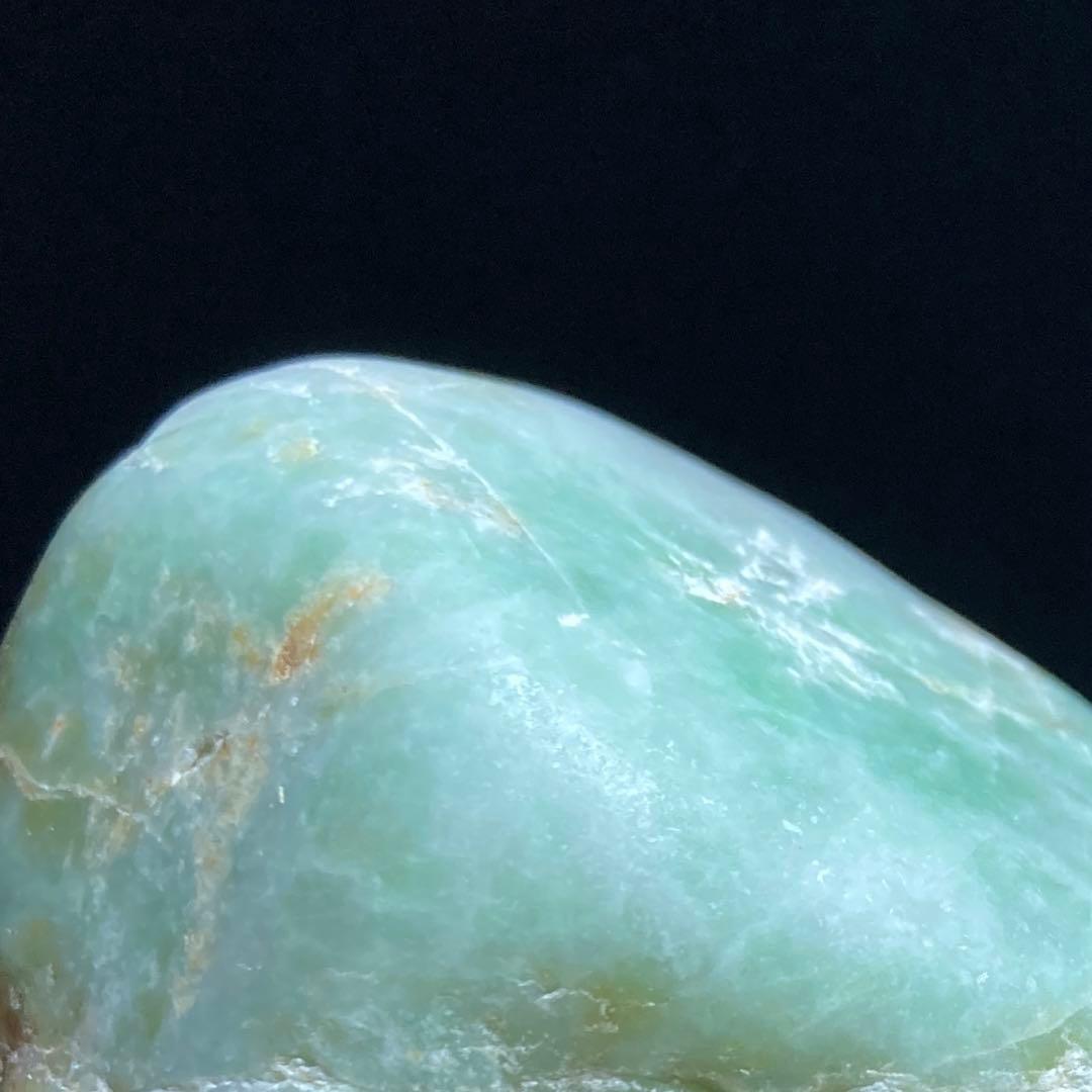 糸魚川翡翠　海中翡翠　濃いアップルグリーン　翡翠輝石　原石　279.5ｇ