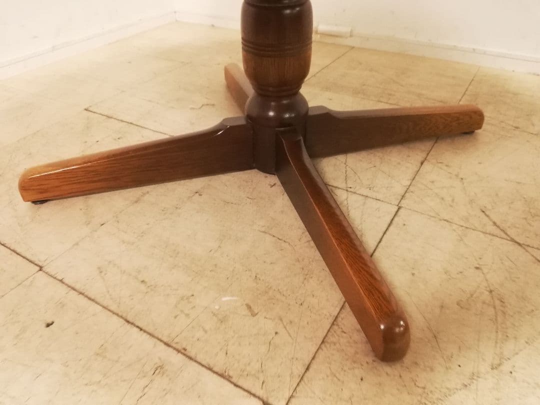 IDC大塚 飛騨産業 キツツキマーク ヴィンテージ ラウンド型ダイニングテーブル