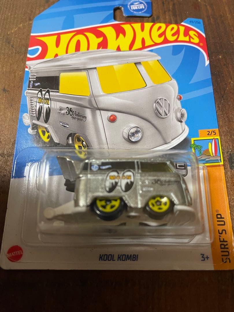 ホットウィール　ザマック　クールコンビ　ムーンアイズ　VW ウォルマート