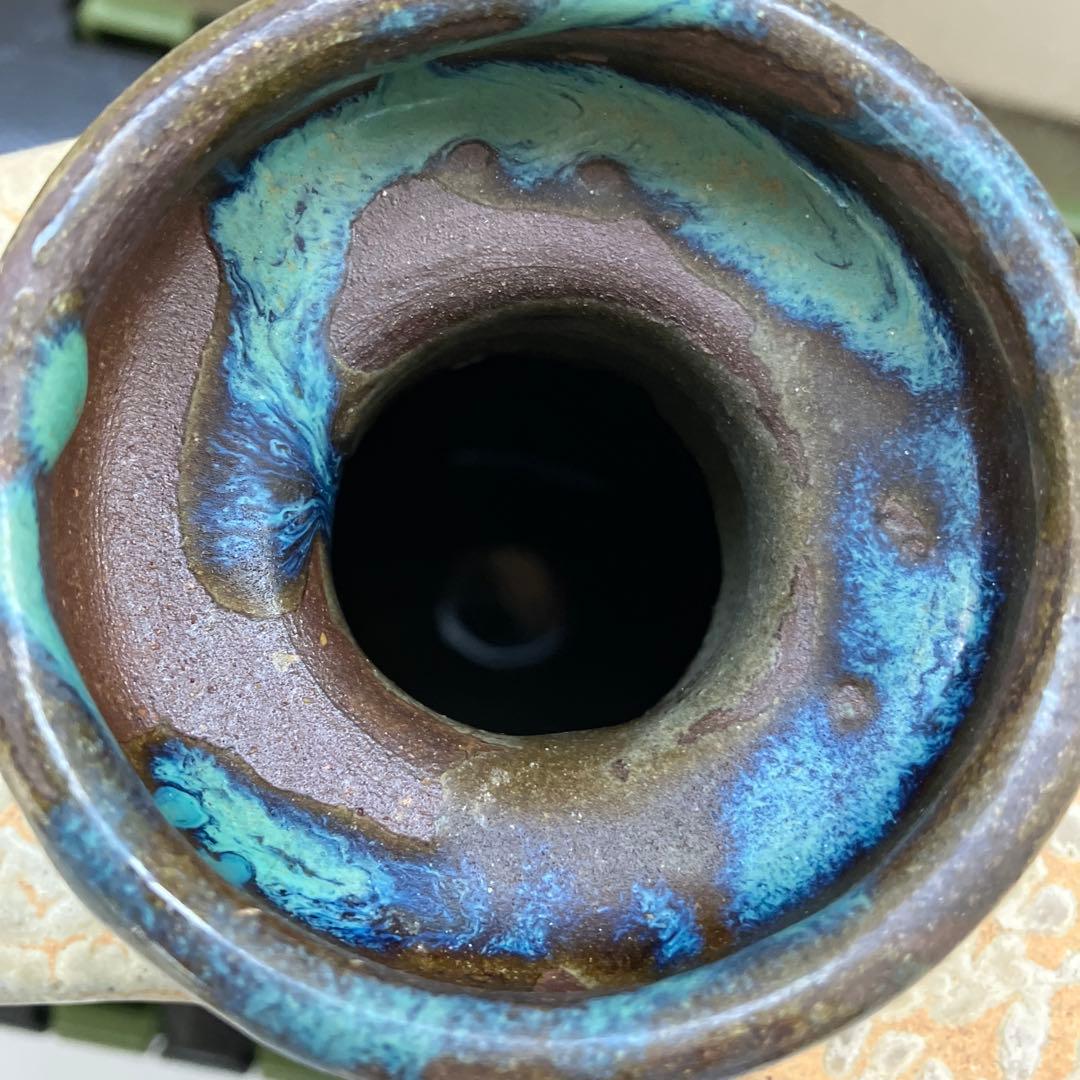 金城次郎　抱瓶