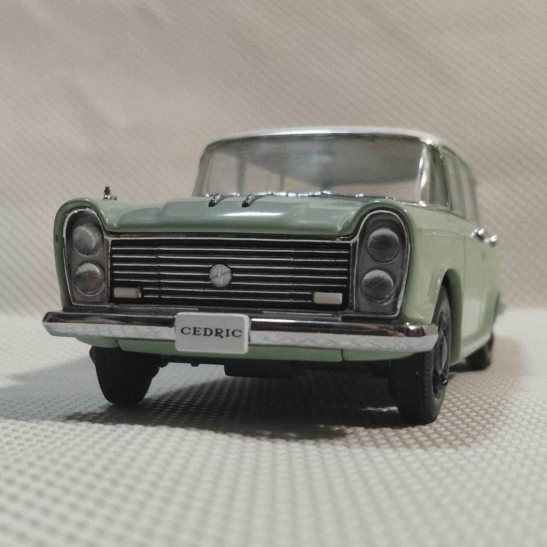 ☆商談中☆ 5302 ノレブ 2002年 日産セドリックバン 1/43