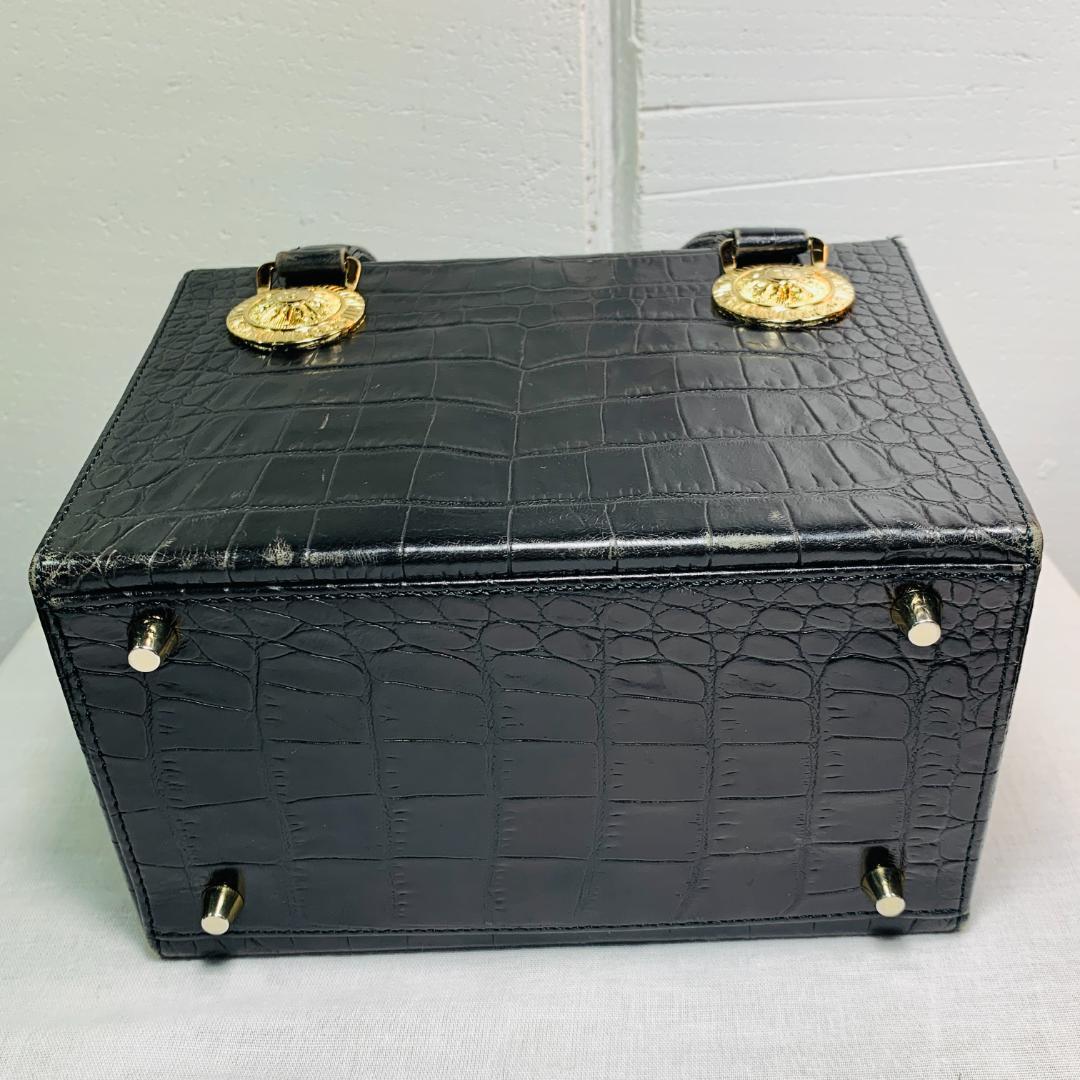 パ*ム様 ジャンニヴェルサーチ ハンドバッグ バニティバッグ サンバースト クロ