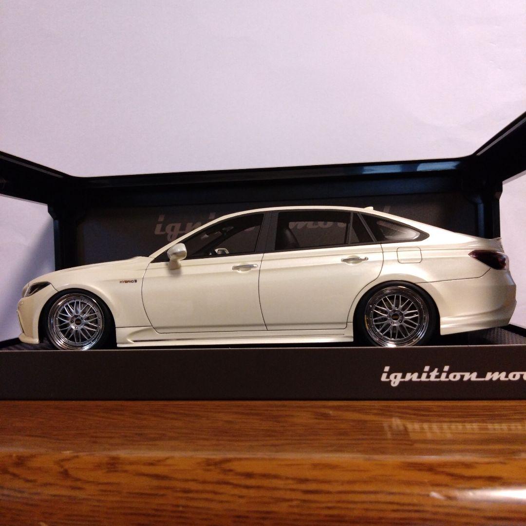 1/18 イグニッションモデル　トヨタ　クラウン（220）3.5L