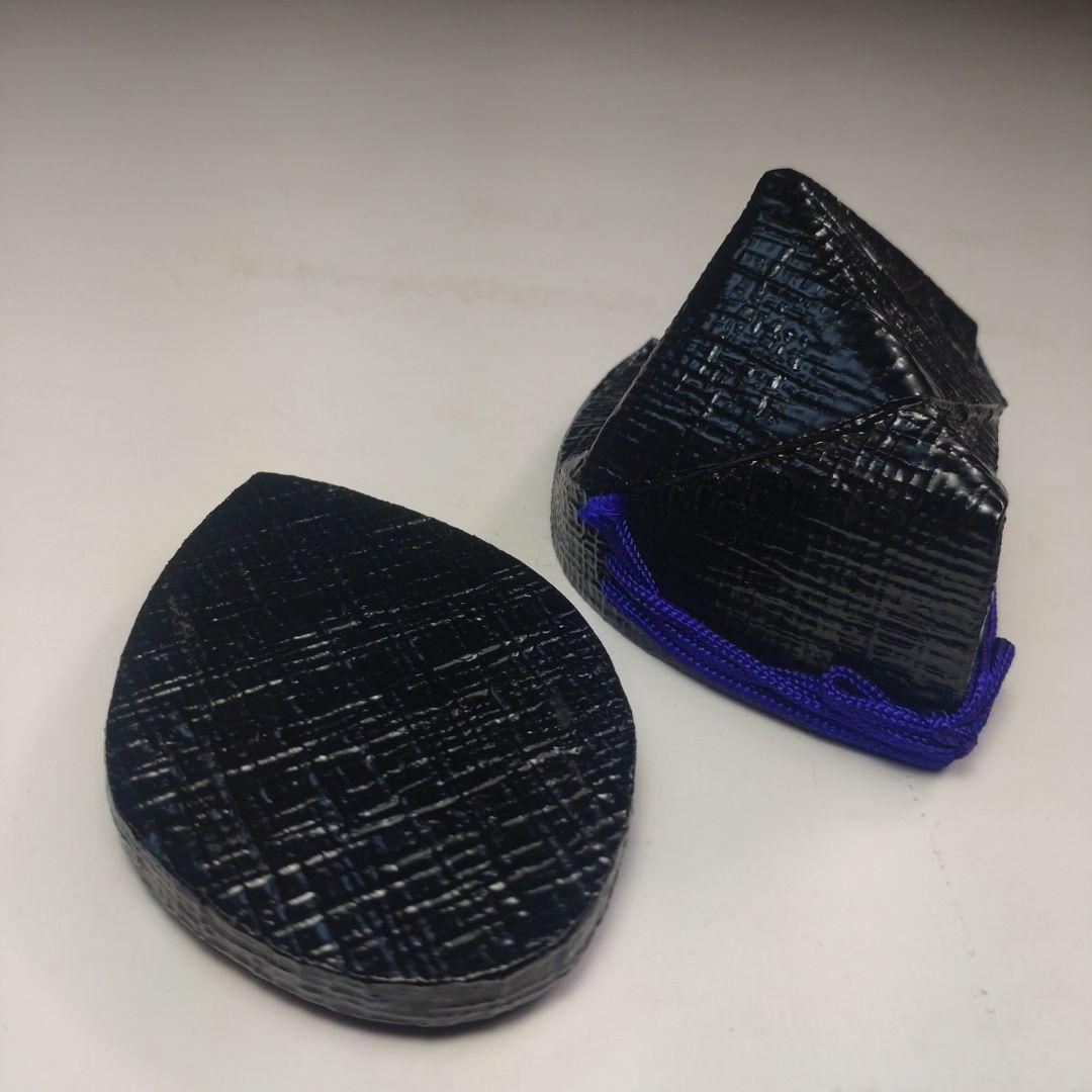 イ244 香合『畦地喜山』『源氏鳥帽子　香合　共箱　漆塗』茶道具