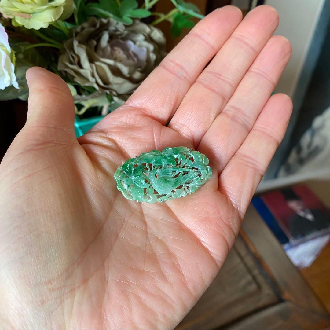 アンティーク翡翠ペンダント兼ブローチ 透かし柄の花鳥図透明感の良い