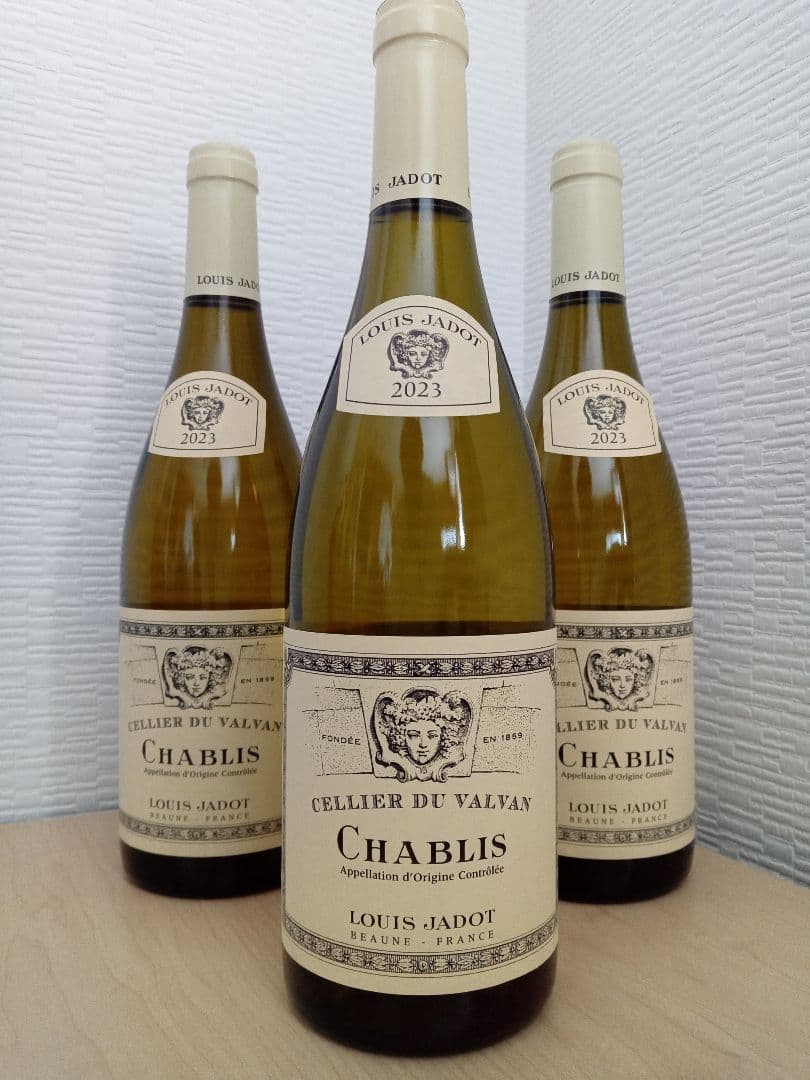 ルイ・ジャド シャブリ 3本まとめ売り - メルカリ