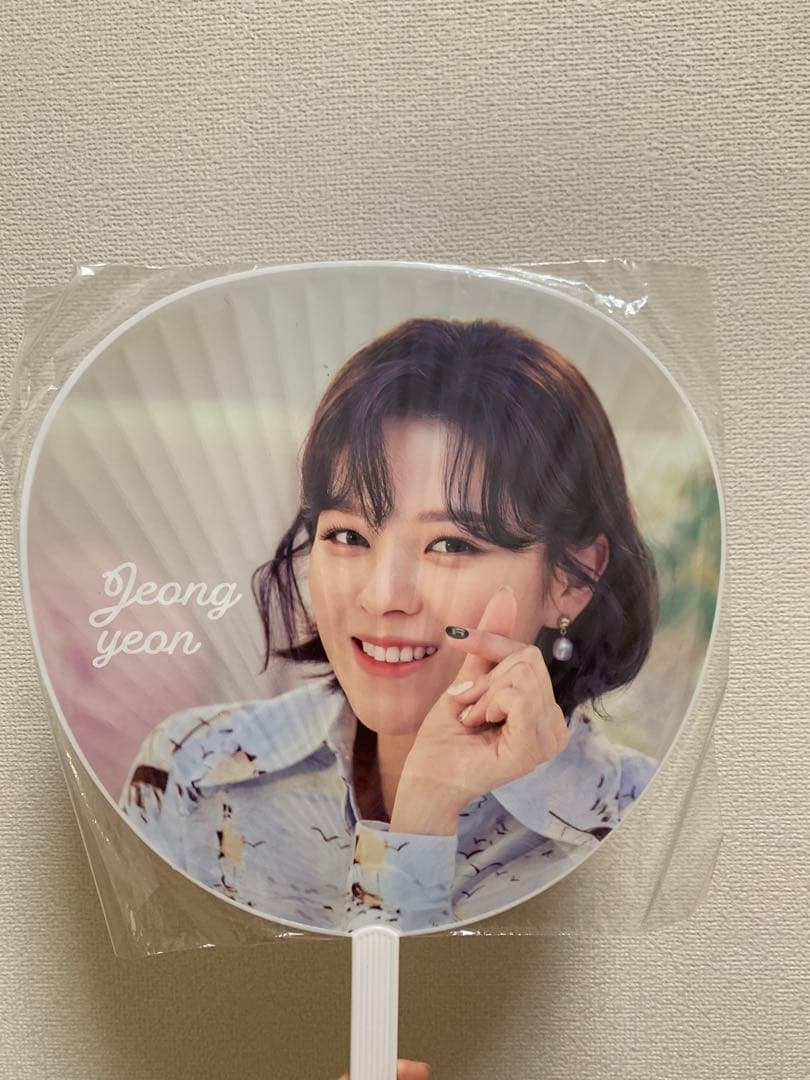 JEONG YEON TWICE グッズ 歴代ペンライト付き(単品売り可能)