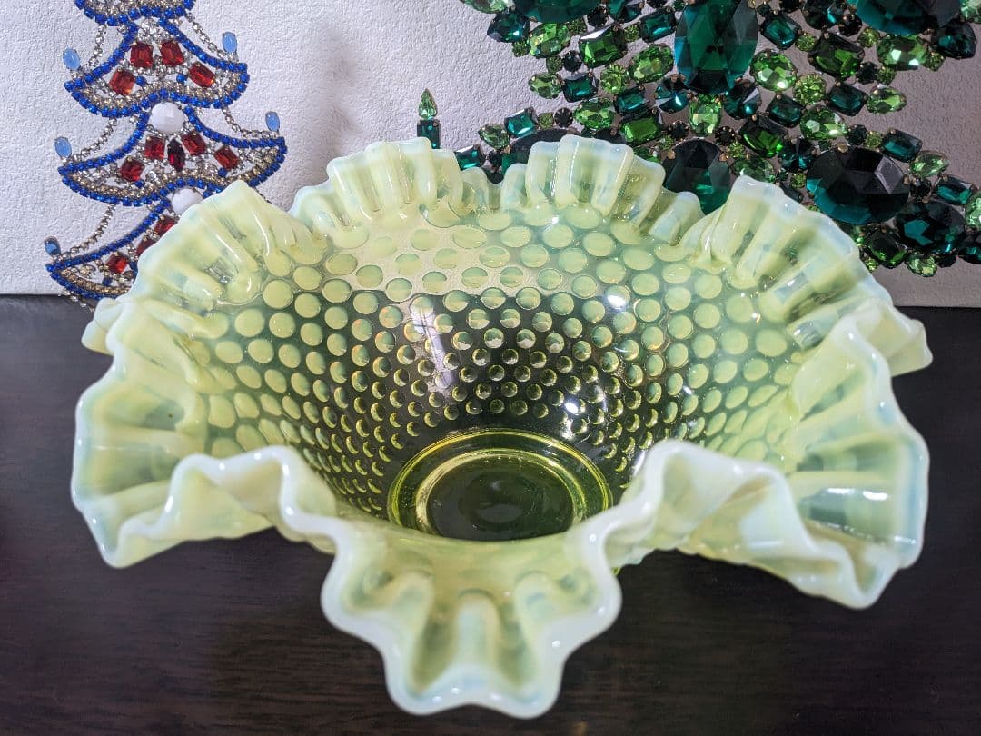 フェントン ウランガラス ヴァセリン ホブネイルオパルセント ラージ