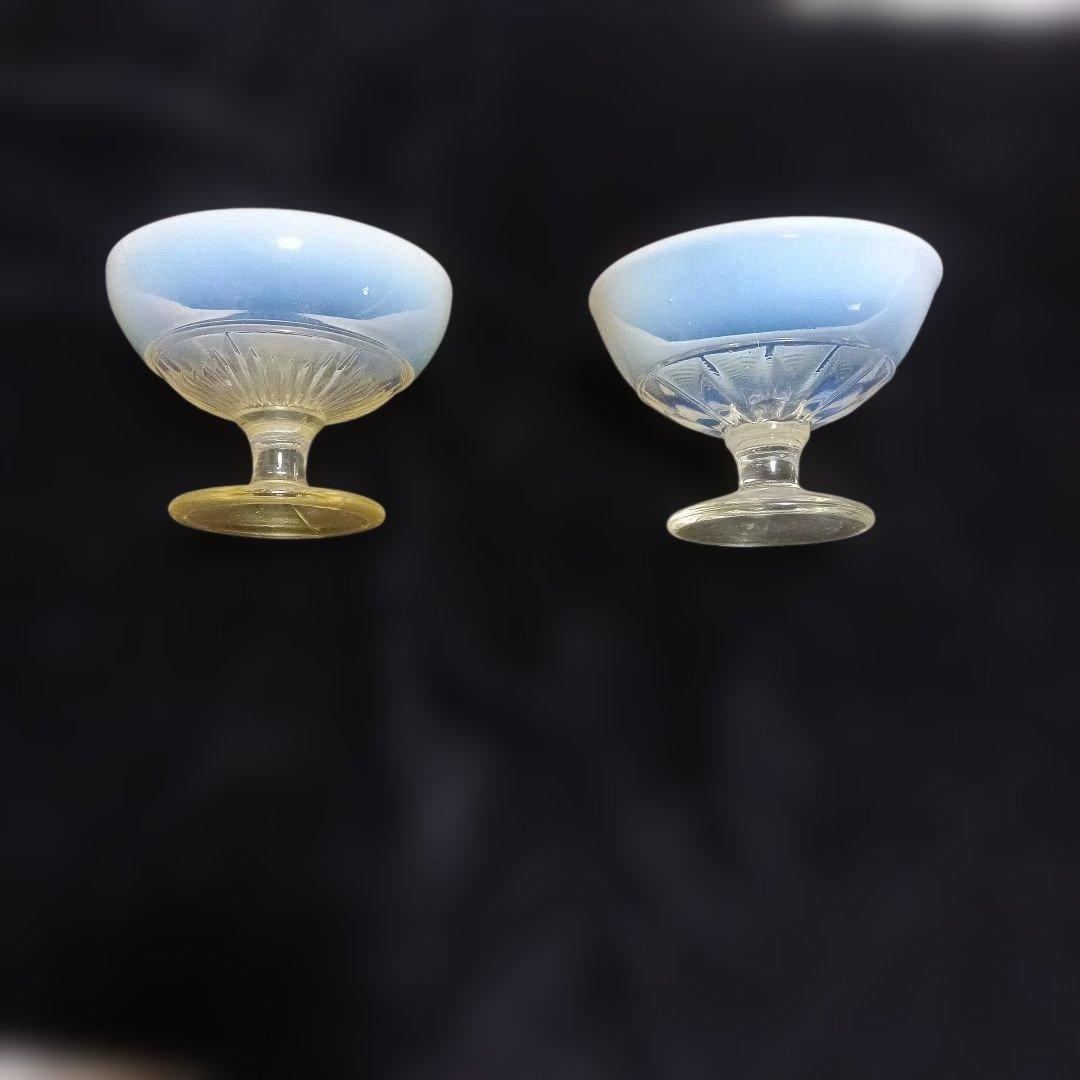 139..青と透明のガラスカップ 2個セット..絵画のモチーフ使用しました