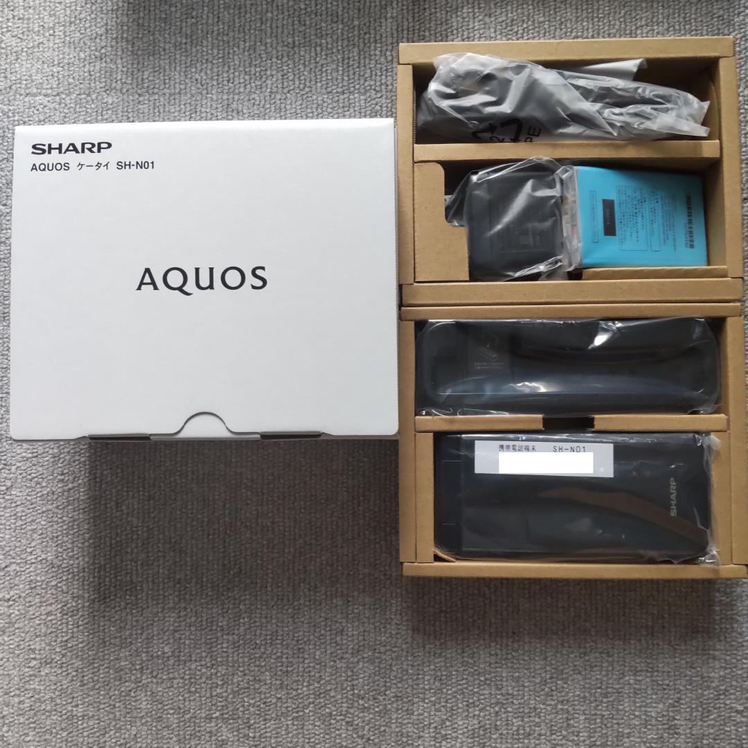 【未使用に近い】ガラホ AQUOS SH-N01 SIMフリー　在庫少 未使用に近い】ガラホ AQUOS SH-N01 SIMフリー 在庫少 - 携帯電話本体