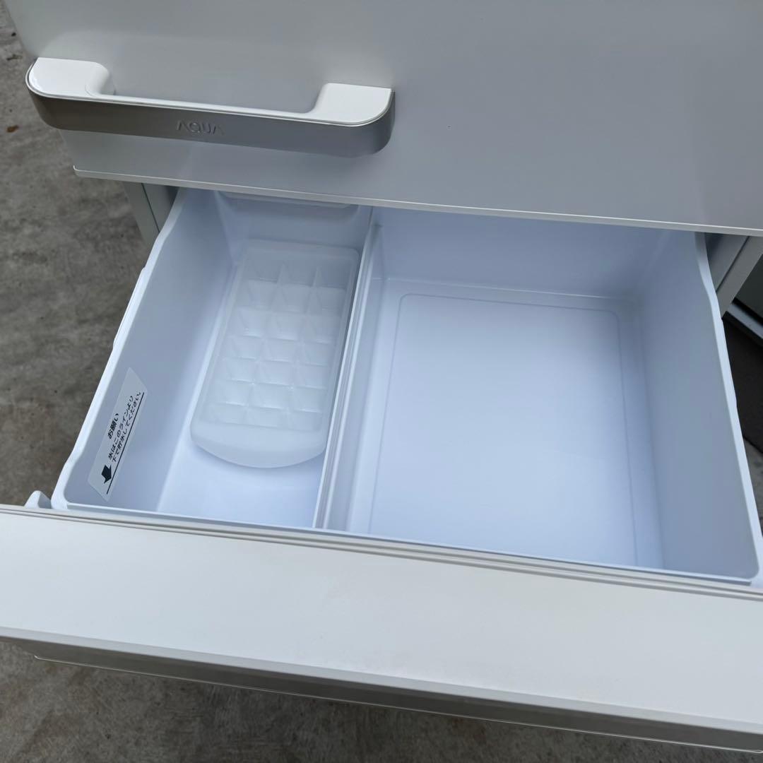 75⭐️2022年製美品☆アクア 冷蔵庫 ホワイト 大型 4ドア 355L