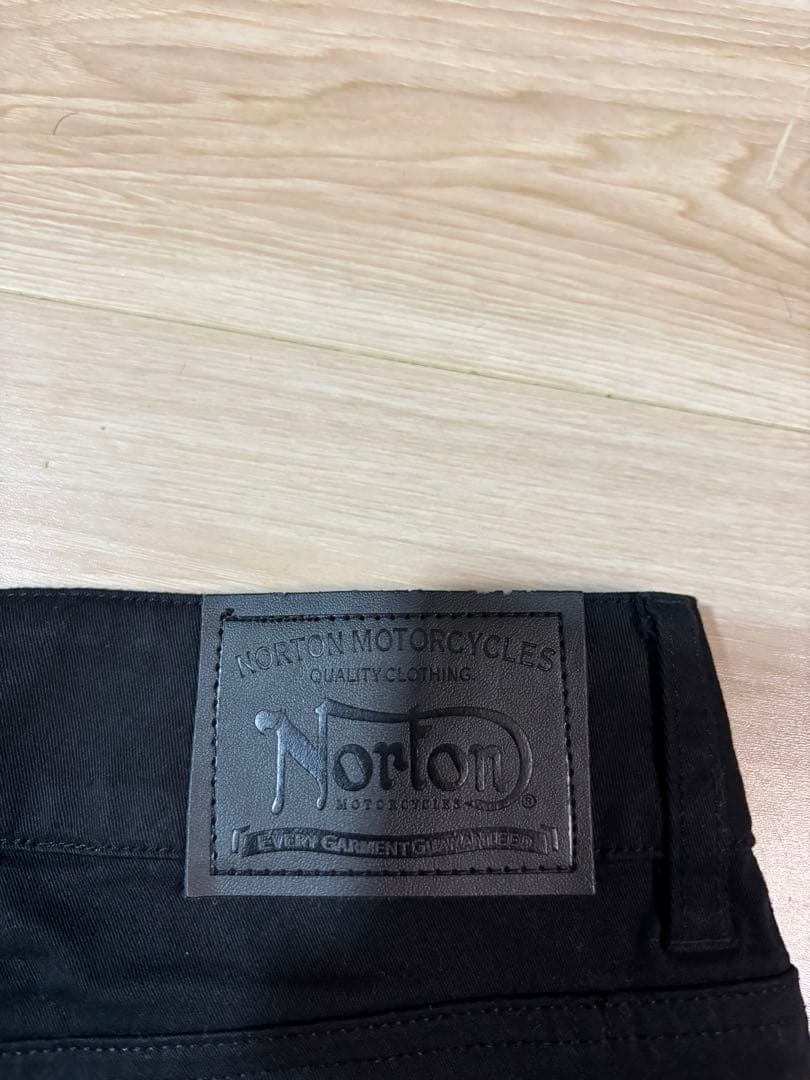 未使用タグ付き Norton 東京リベンジャーズコラボ ストレッチパンツXL 黒