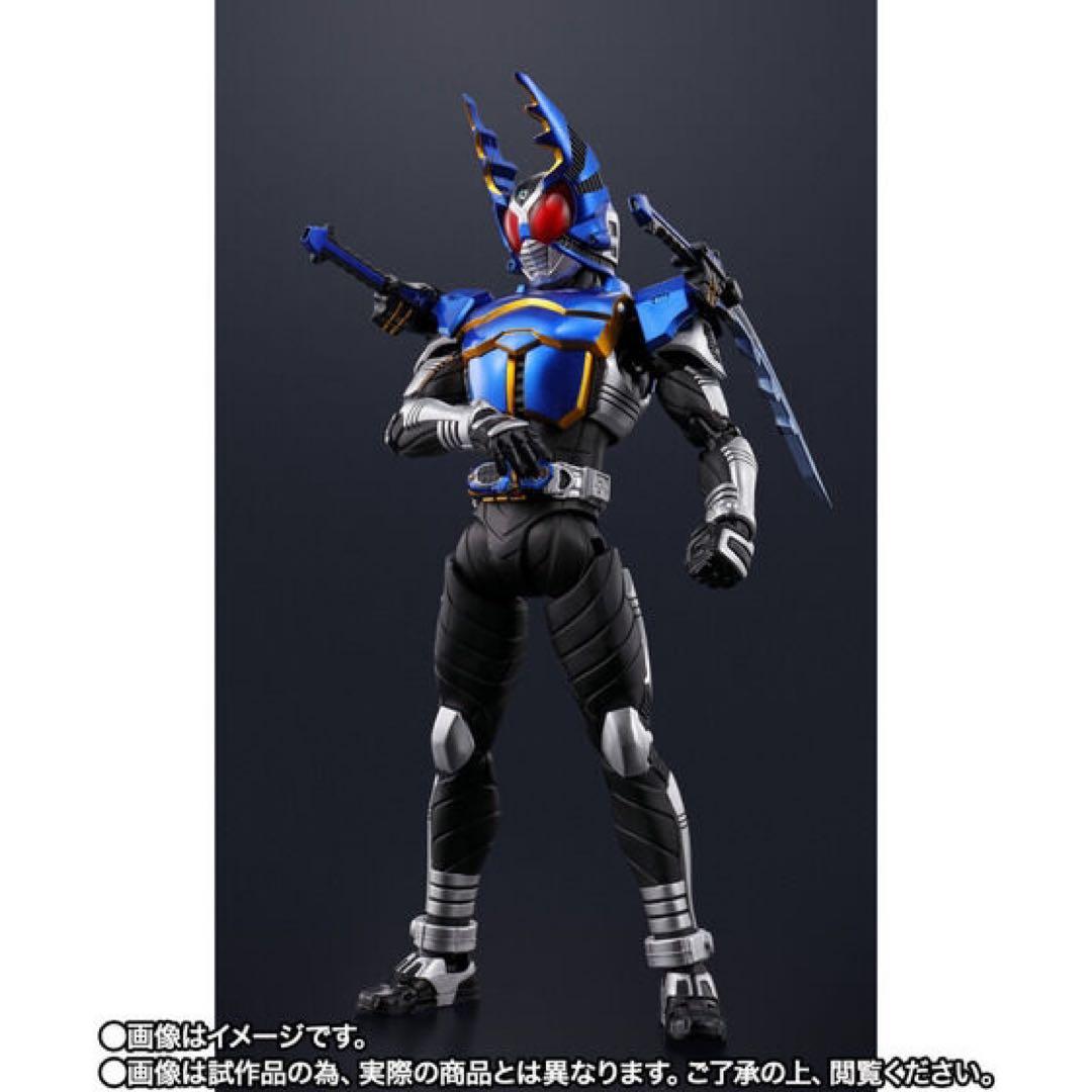 S.H.Figuarts（真骨彫製法）仮面ライダーカブト、ガタックセット