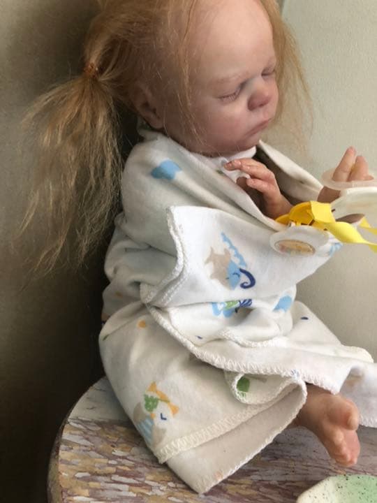 最終価格 リボーンドール フルシリコン 寝顔が綺麗な女の子 未熟児 30