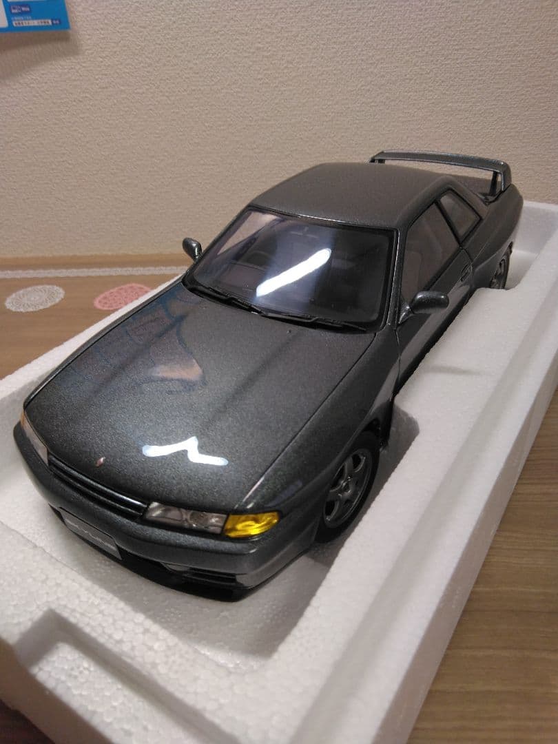 オートアート NISSAN SKYLINE GT-R (R32)