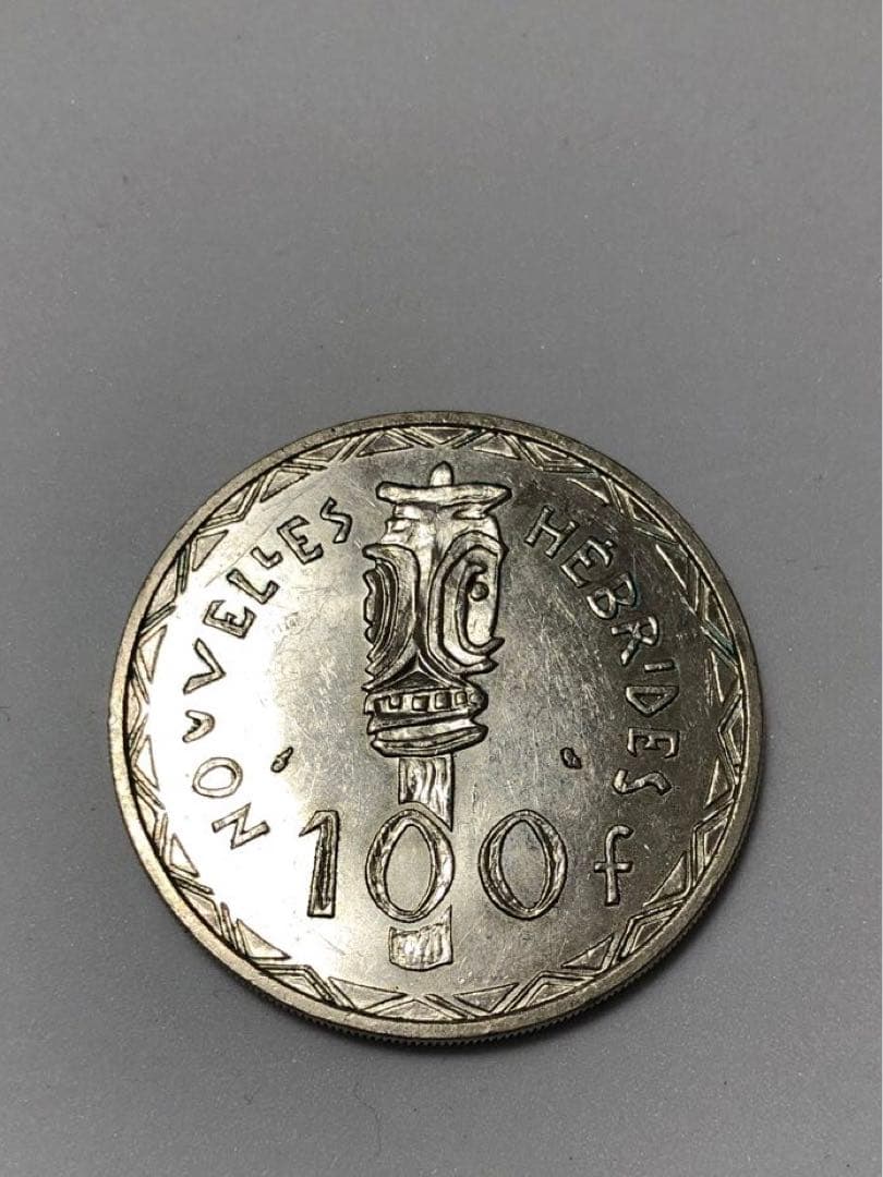 仏領ヌーヴェルゼブリード 1966年 100フラン銀貨 フランス女神 - メルカリ