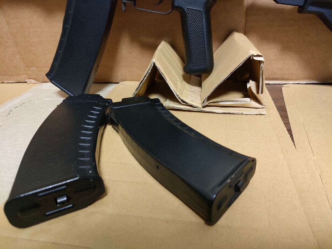 ぱ*こ様 東京マルイ 次世代電動ガン AK74