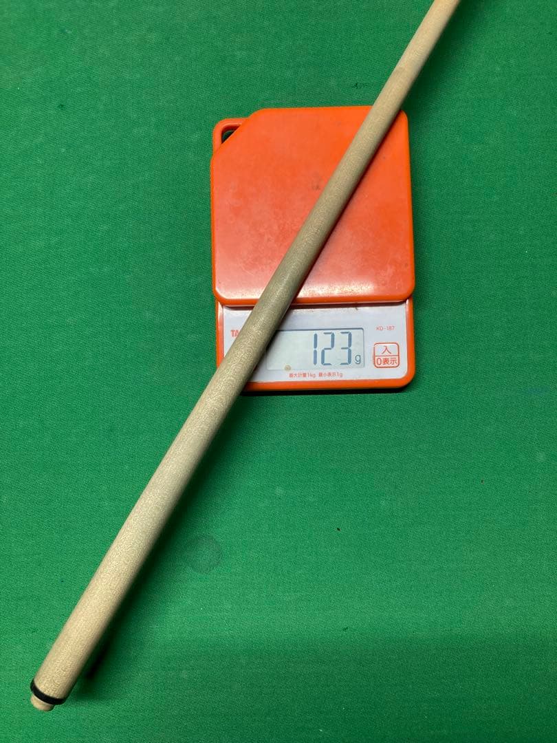 ビリヤード　ランブロスカスタムキュー シャフト3本付き