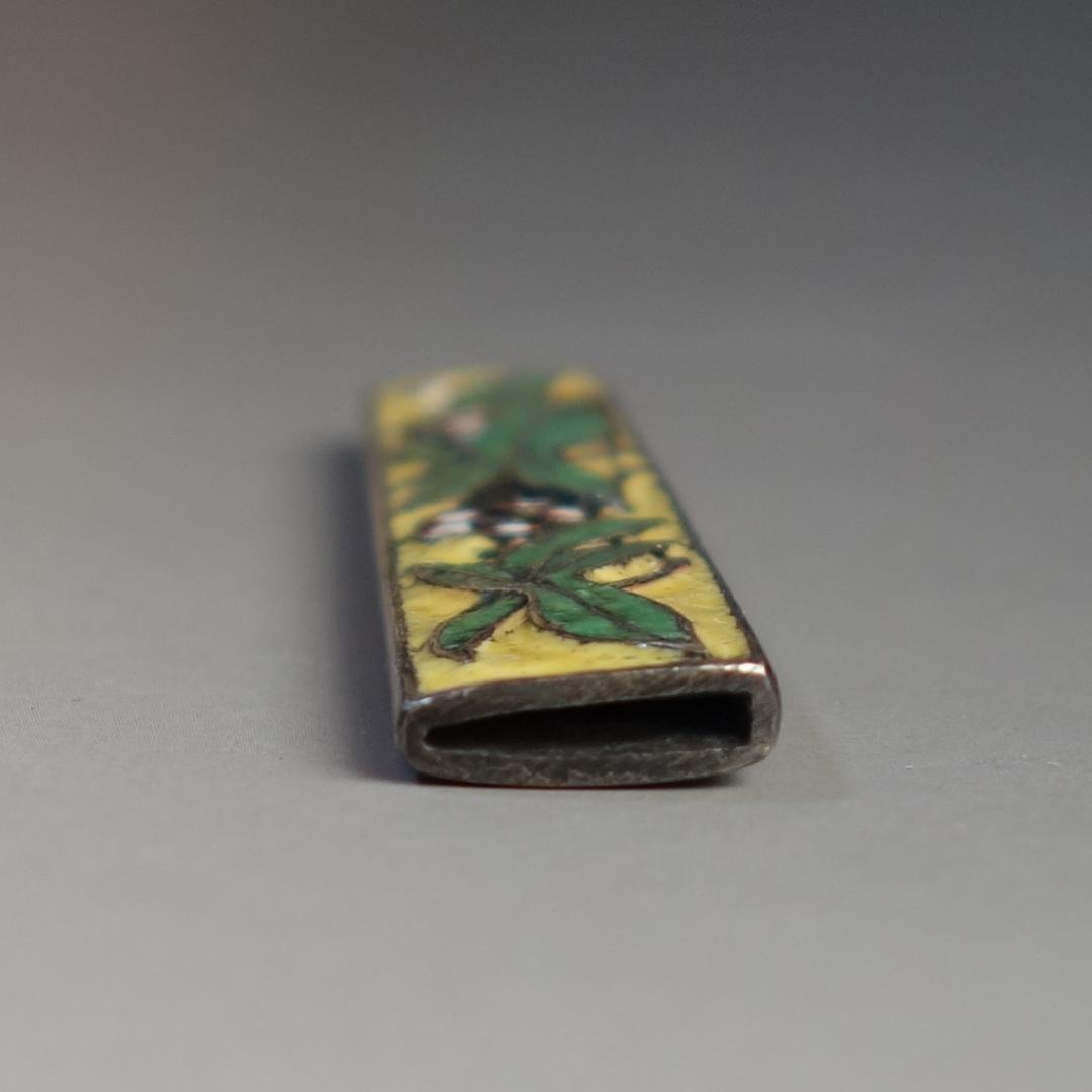 【 銀地 七宝焼 沢潟梅花図小柄】 鍔 鐔 小柄 刀装具 骨董 アンティーク