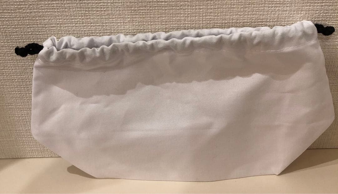 CHANEL 限定チーク　カメリア フトゥーラ　1回使用のみ　巾着付き