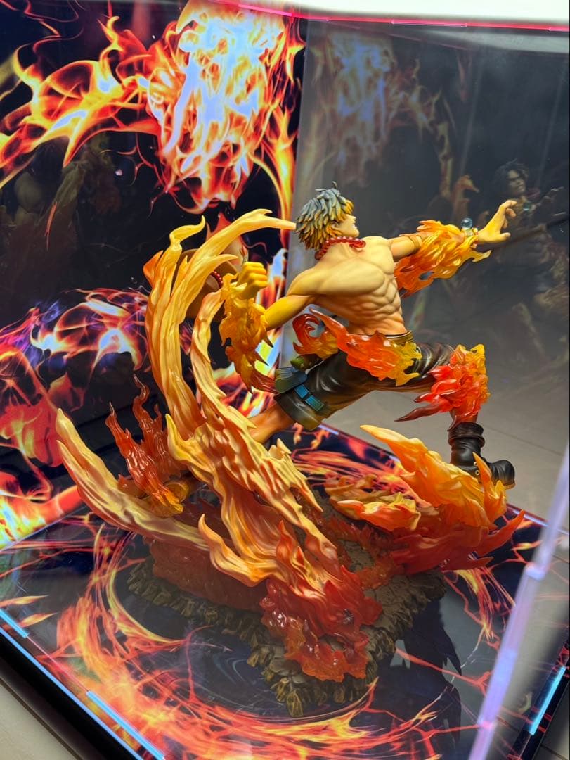 POP MAXIMUM ワンピース フィギュア エース 火拳 LEDケース付き