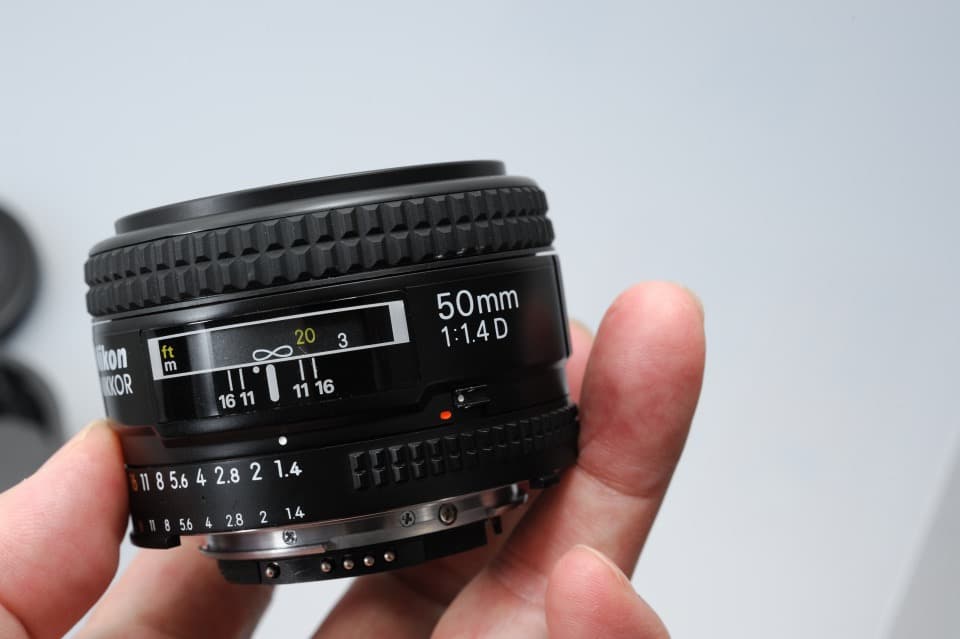 Nikon F-601 撮影可能現役機 + AF 50mm/F1.4D セット Nikon F-601