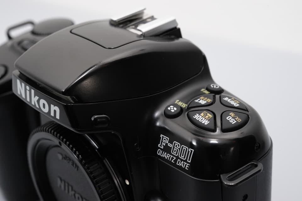 Nikon F-601 撮影可能現役機 + AF 50mm/F1.4D セット Nikon F-601