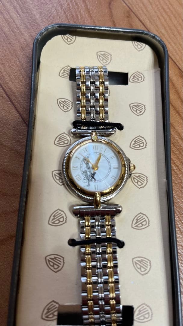 ワーナーブラザーズ キャラクター缶、バッグス・バニービンテージ 限定腕時計