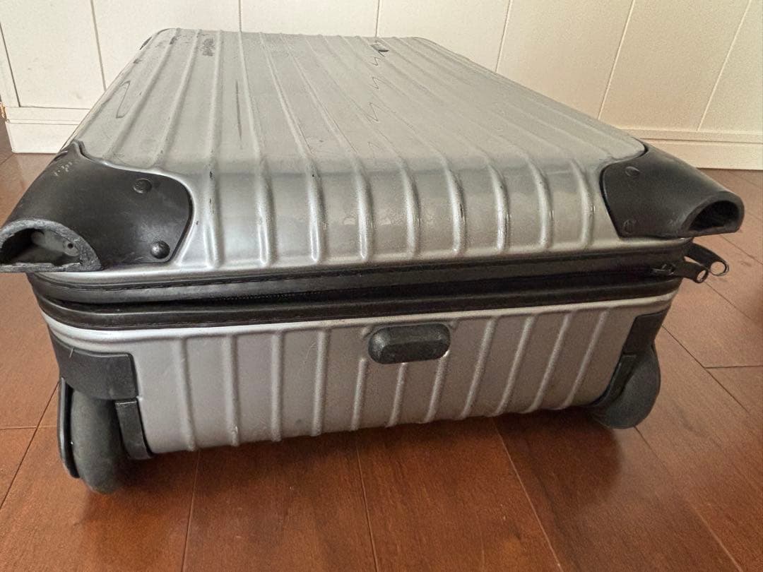RIMOWA リモワ ポリカーボネート キャリーケース 32L ジャンク品