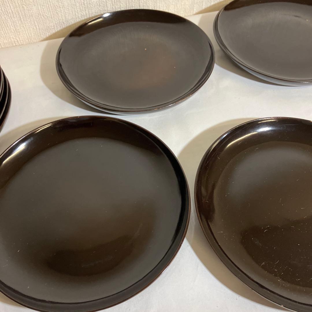 骨董木製漆塗り菓子盆１５枚（直径１７．５㌢、高さ２㌢、重さ９２㌘）