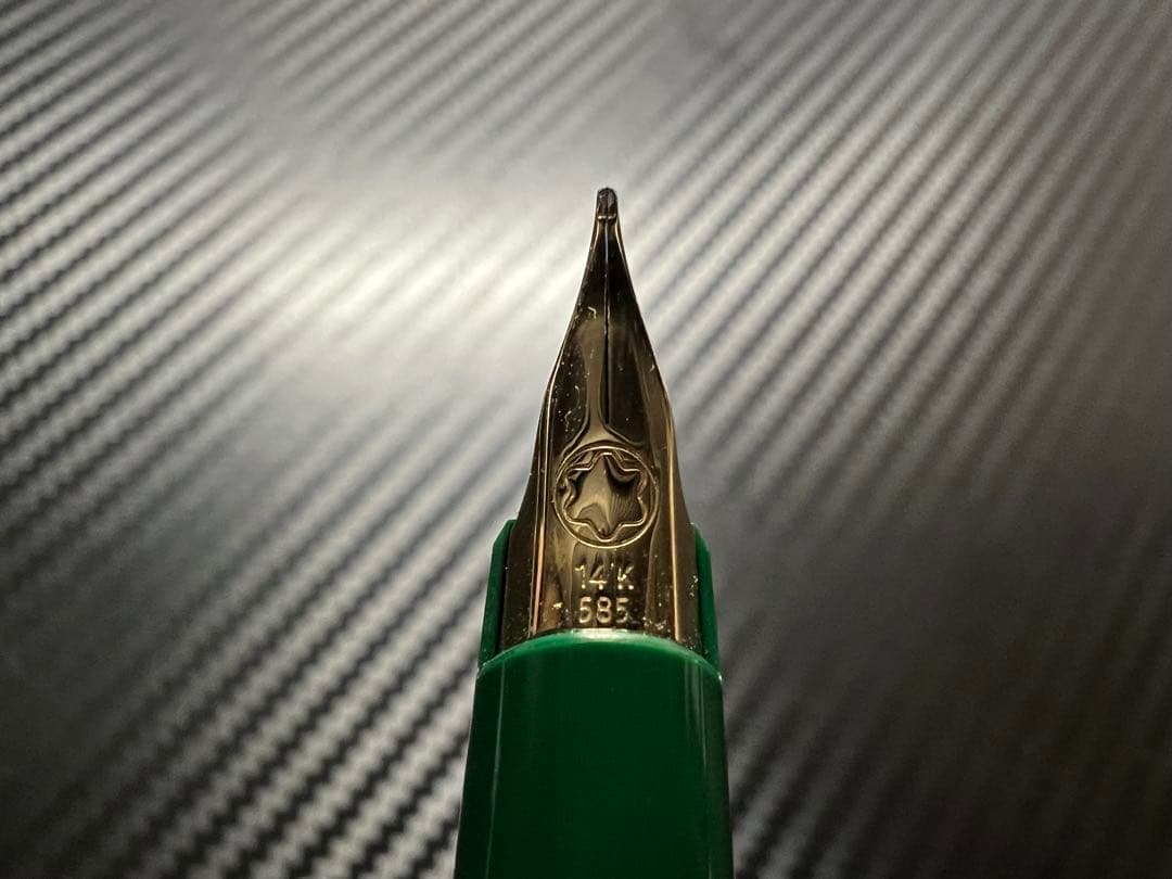 極美品 モンブラン ジェネレーション オリーブグリーン F 万年筆