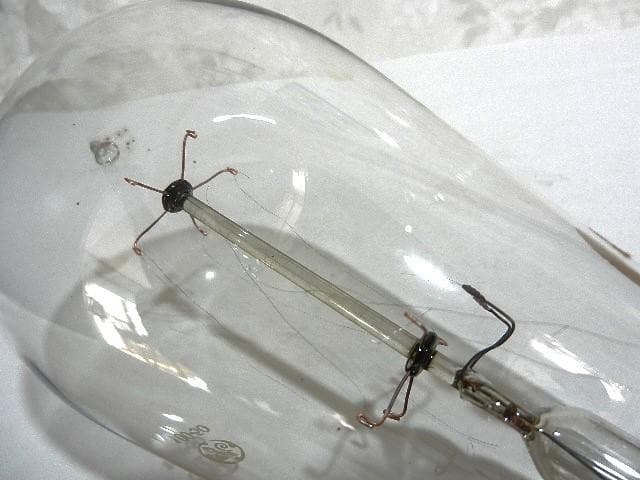 米国GE（ジェネラル・エレクトリック）社のアンティーク電球