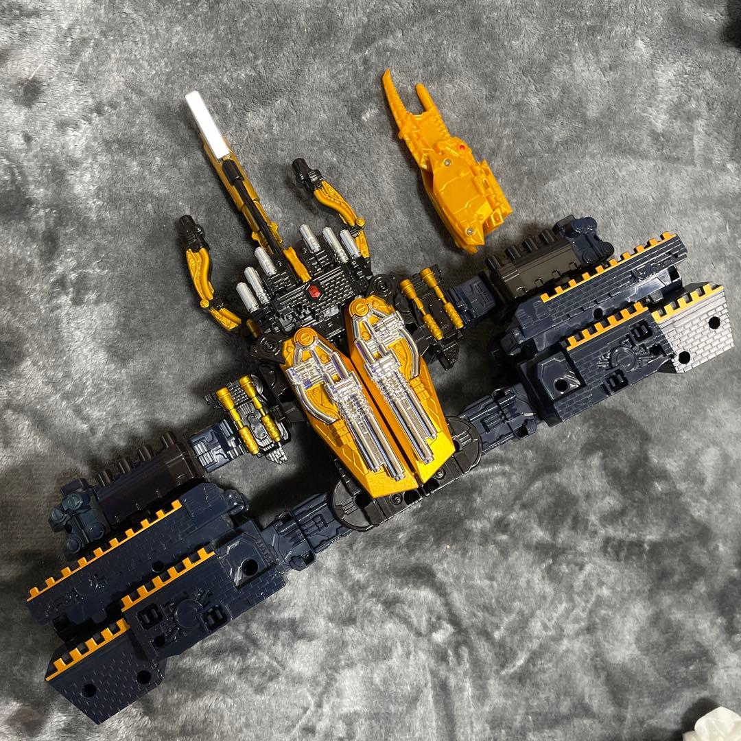 DXキングコーカサスカブト ガーディアンウエポンヘラクレスアックスセット