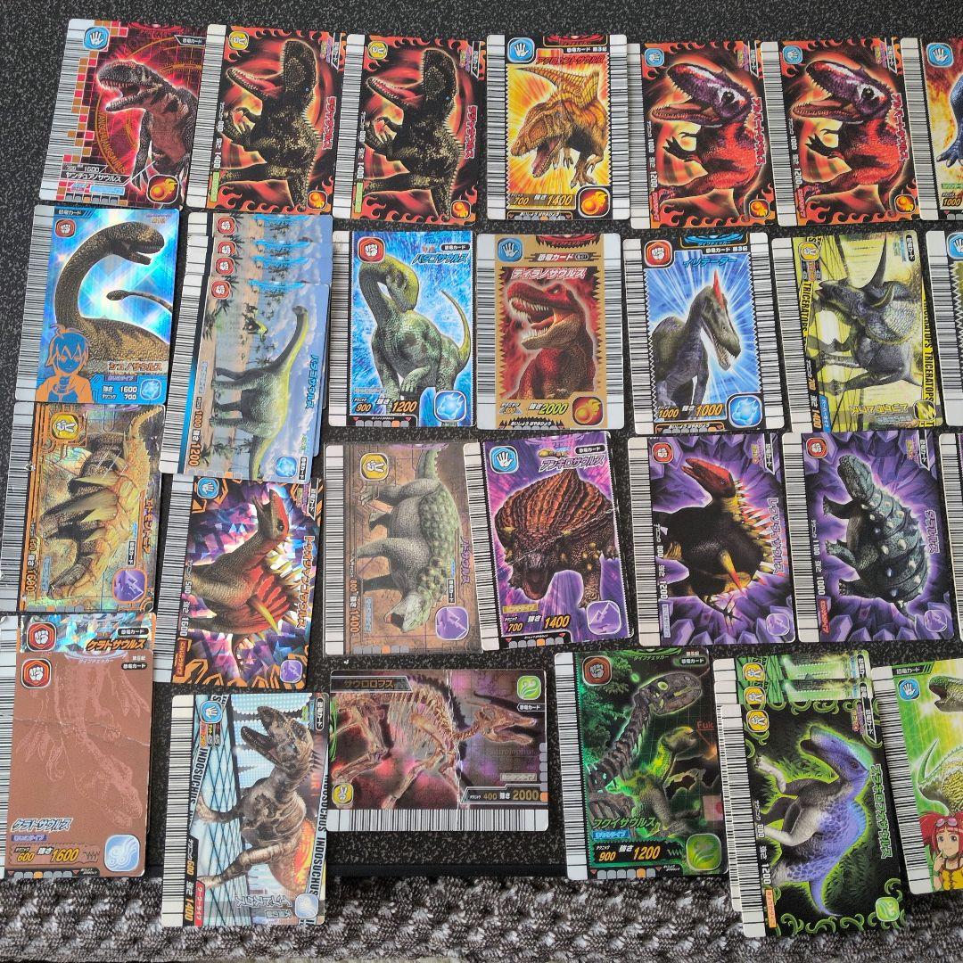恐竜キングカード まとめ売り - メルカリ