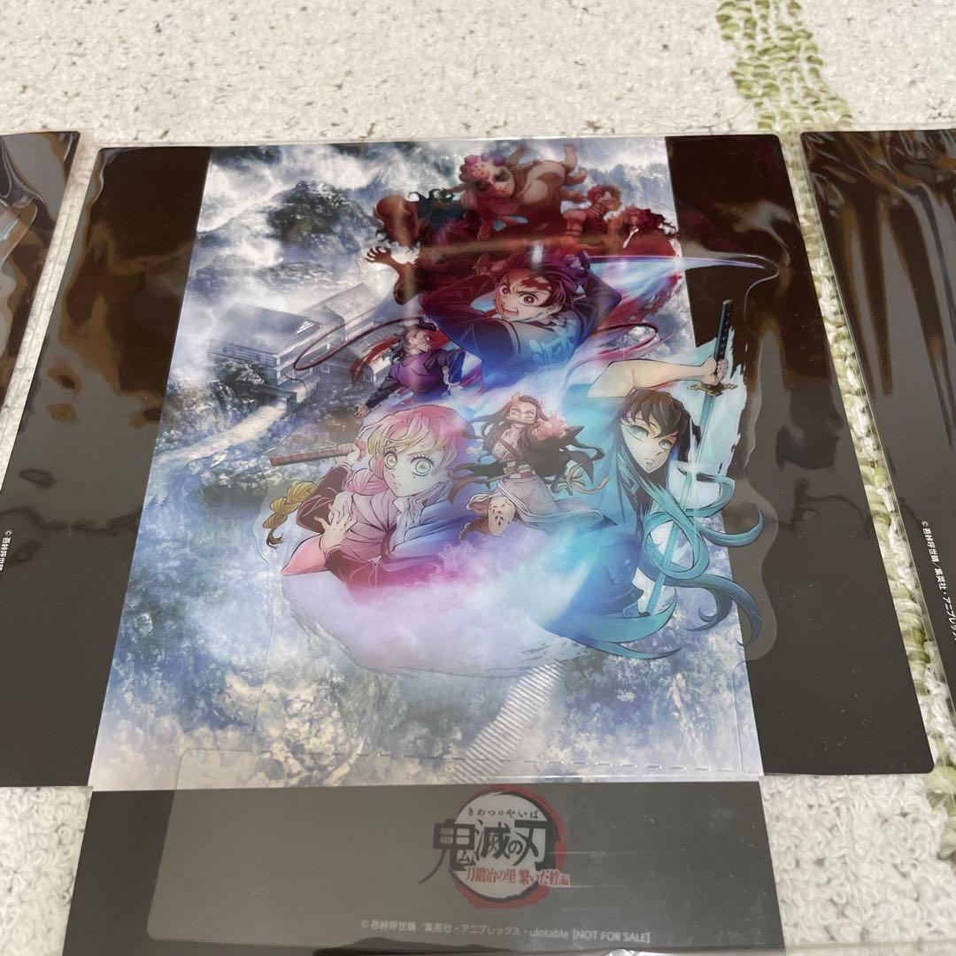 鬼滅の刃　キービジュアルクリアスタンド9種　　　入場特典　鬼滅シアター