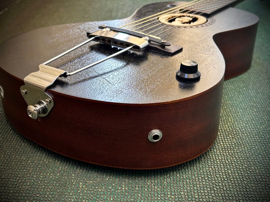 ギター・ウクレレ・マンドリン＊リメイク工房 - メルカリ