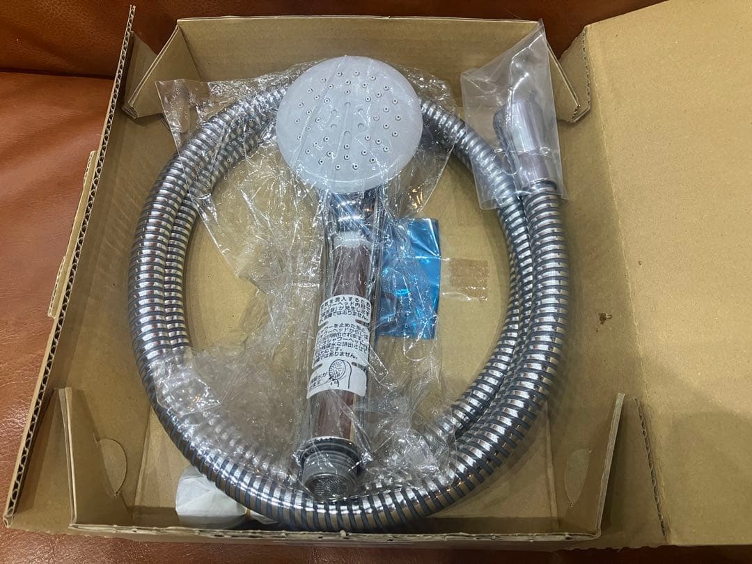 新古品】TOTOコンフォートウェーブシャワーヘッド3モードとホース