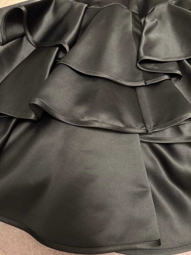 新品未使用マチャットMACHATT アシメフリルスカート