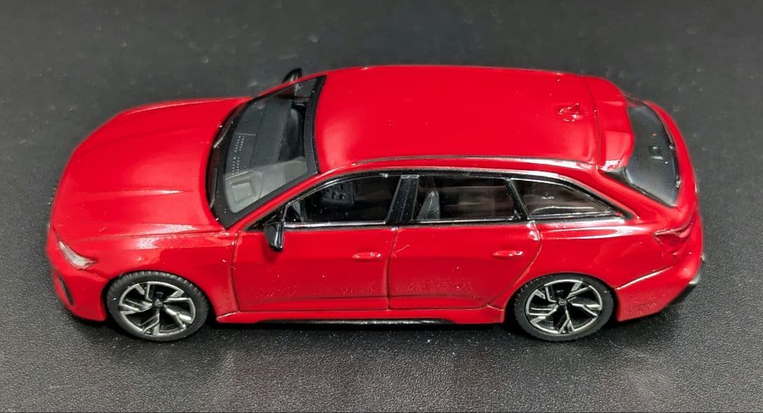 MINI GT Audi RS 6 Avant カーボンブラックエディション