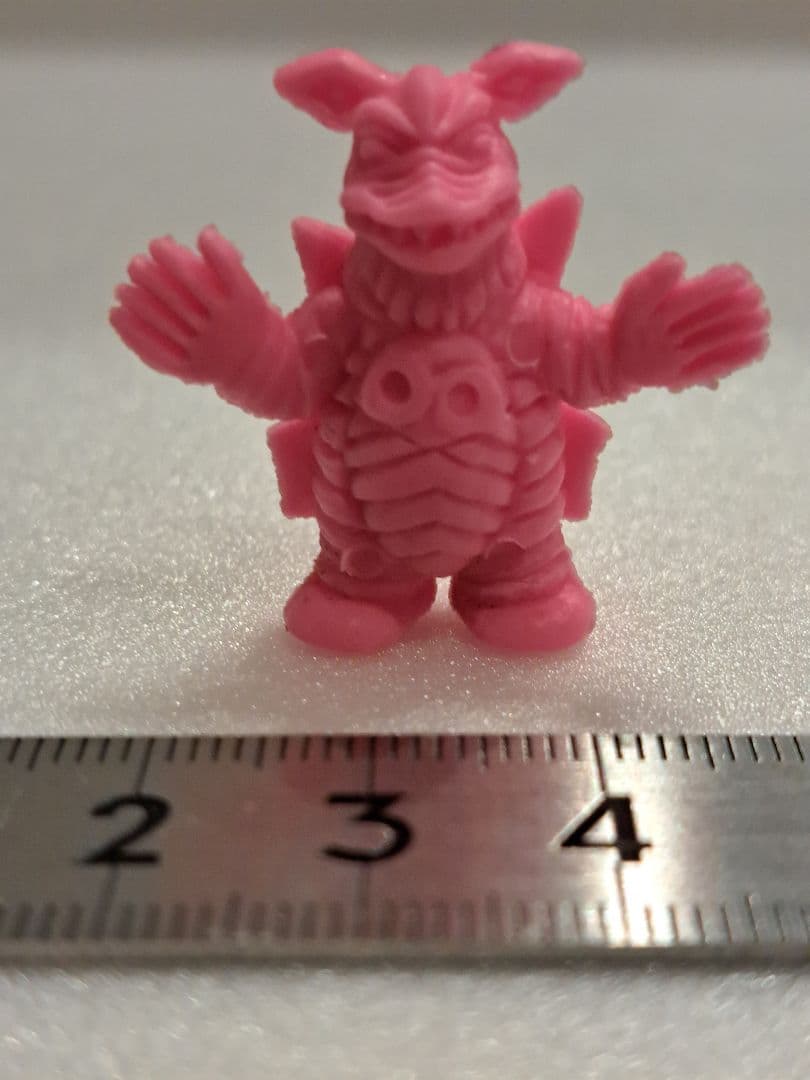 t*9様 「ウルトラマンレオ」怪獣消しゴム「バイブ星人桃」