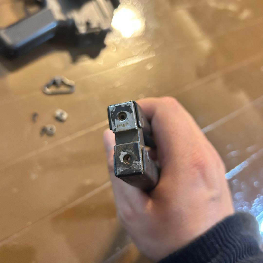 東京マルイ　次世代電動ガン　AK102 ストック爪破損