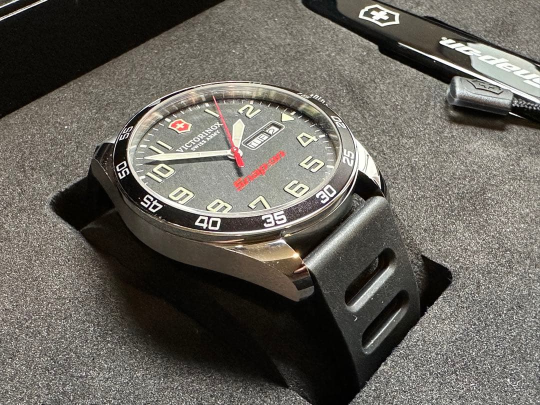 ヴィクトリノックス　スナップオン　ダブルネーム　時計　マルチツール　未使用品