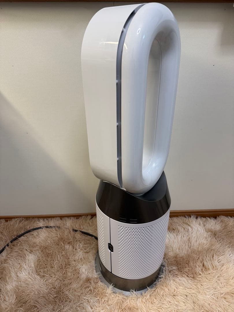 25年8月購入　Dyson Hot+Cool HP10WW