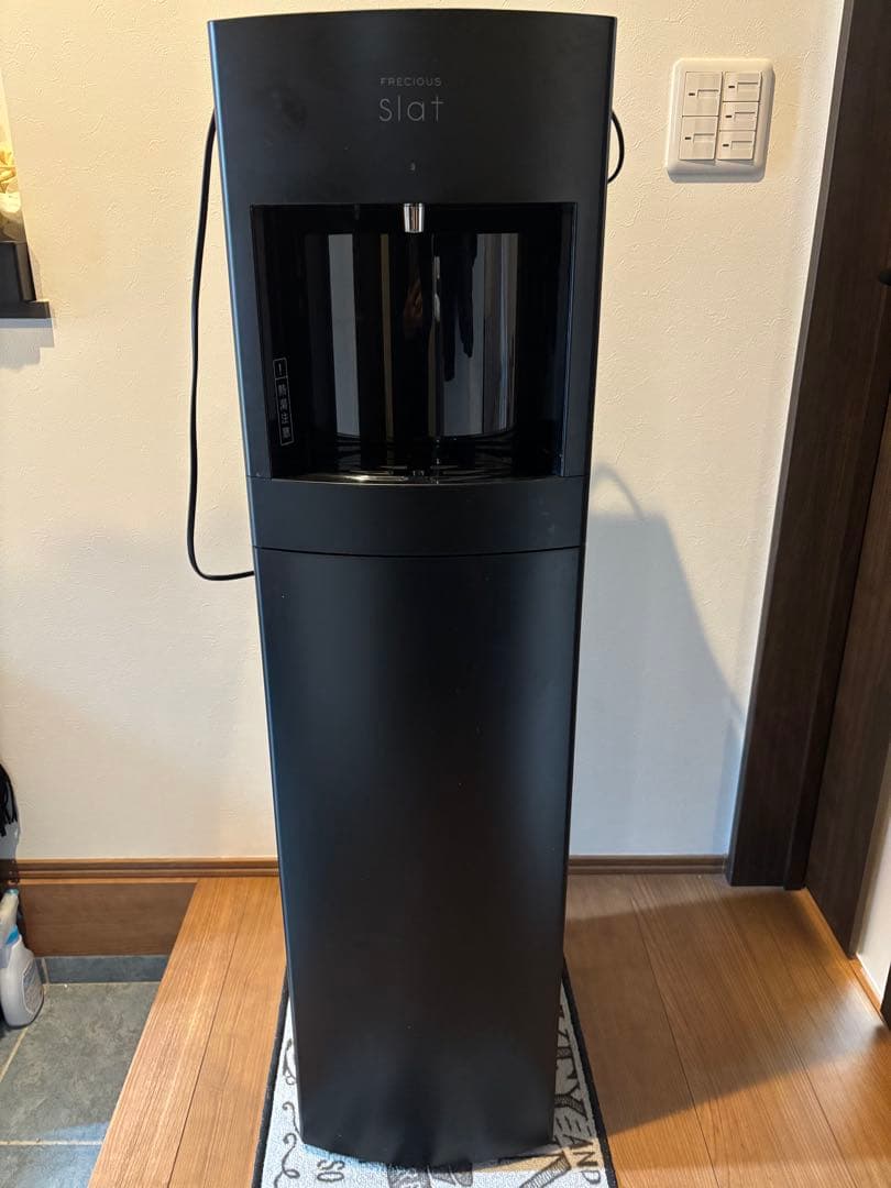 フレシャス スラット ウォーターサーバー ブラック