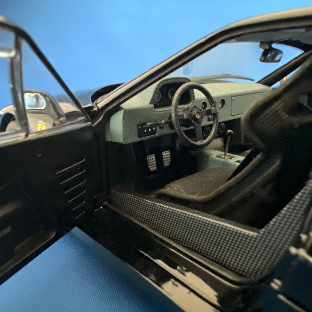 京商　1/18 フェラーリ F40 ライトウェイト( ブラック )